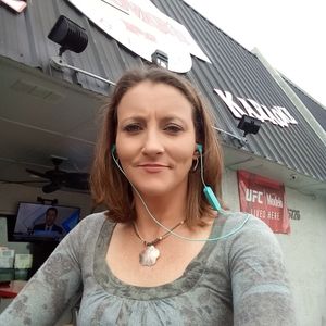 Meet your Posher, Leigh